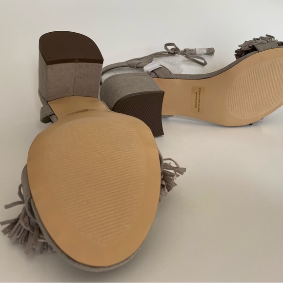 NWT Callisto of California block heel sandal - Picture 4 of 4